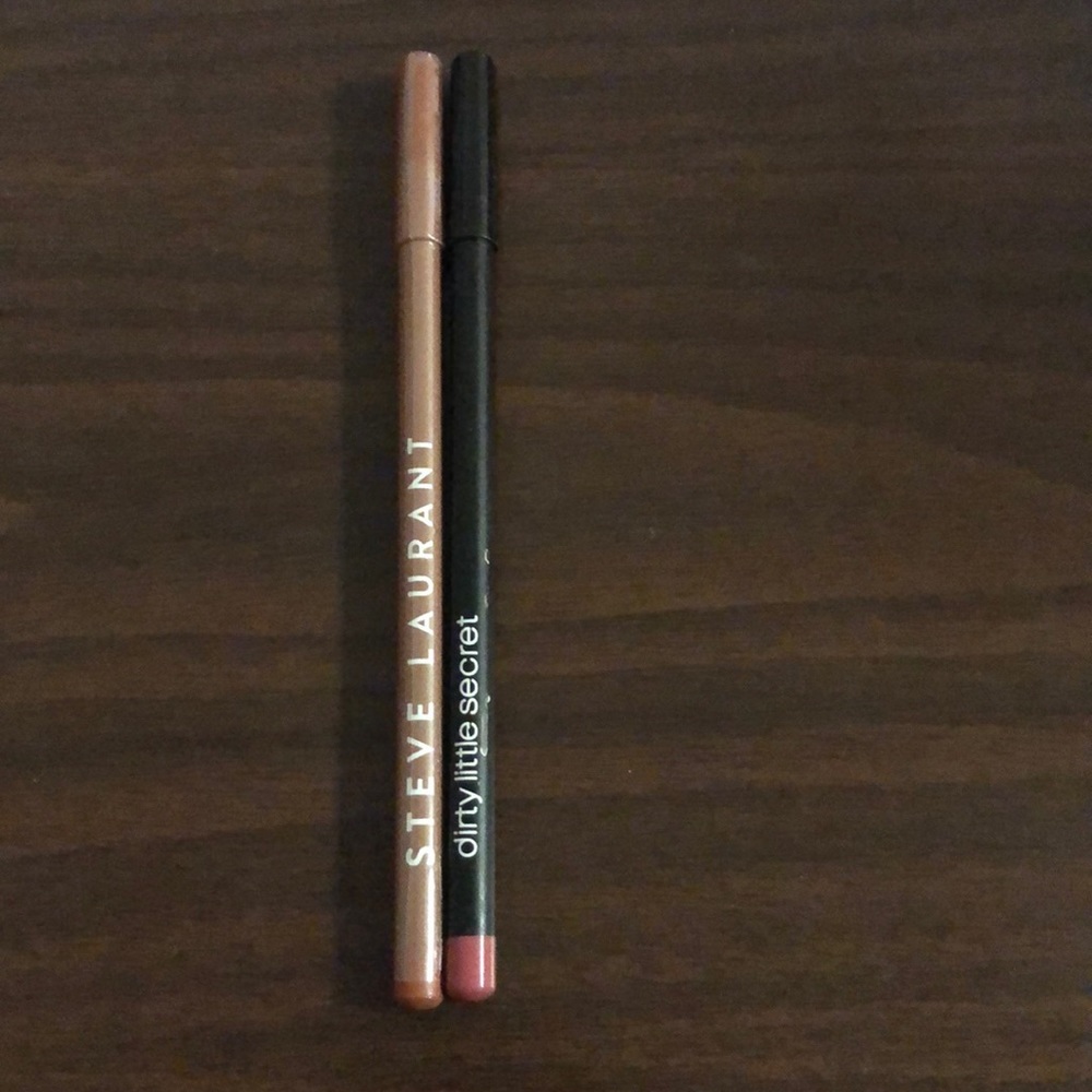 Lip liner bundle